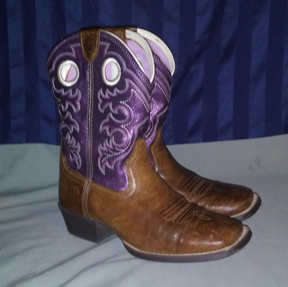 Ariat Cowgirl Boots. Kid's Size 2. Purple Shimmer.